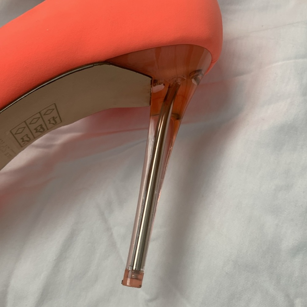 Ladies stiletto in coral size 7.5 - Picture 3 of 7